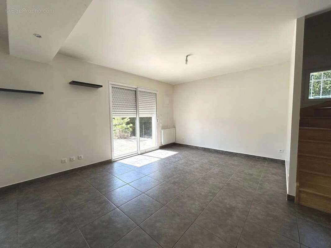 villa  avec jardin - photo 3