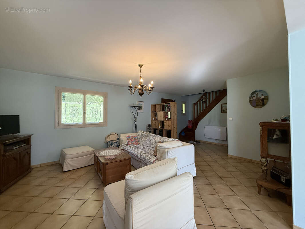 Maison à LE MEE-SUR-SEINE