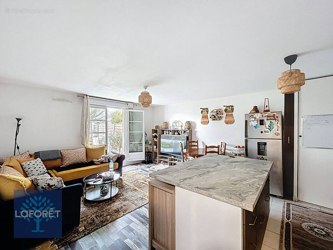 Appartement à CORBEIL-ESSONNES