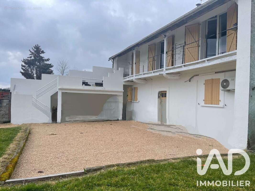 Maison 210 m² à Rabastens-De-Bigorre  - photo 2