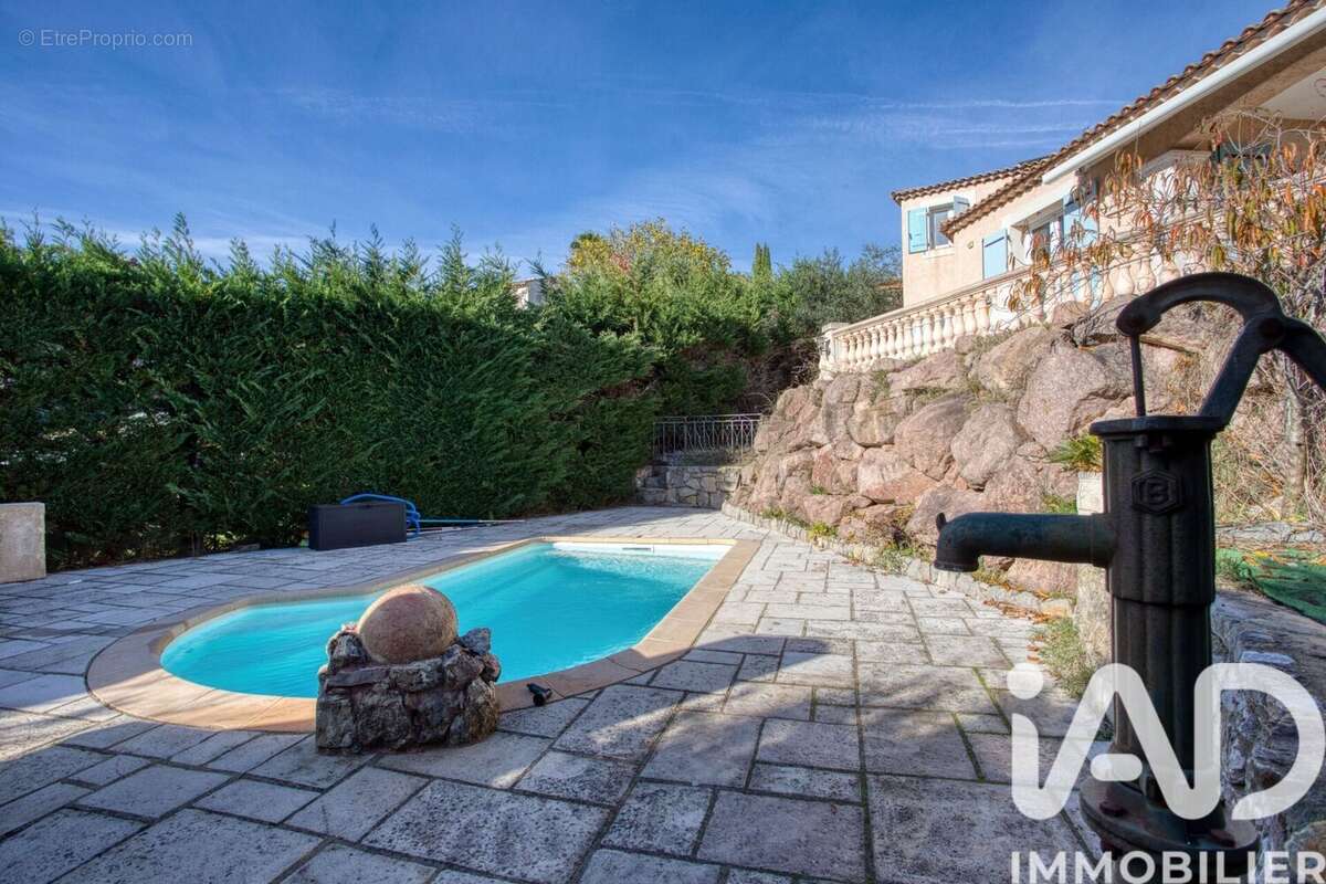 Photo 3 - Maison à LES ADRETS-DE-L&#039;ESTEREL