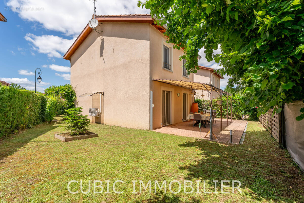 Maison à ARNAS