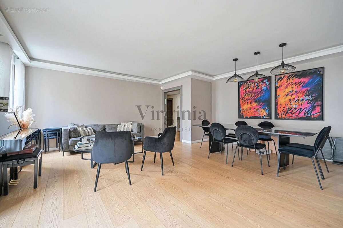 Appartement à CHARENTON-LE-PONT