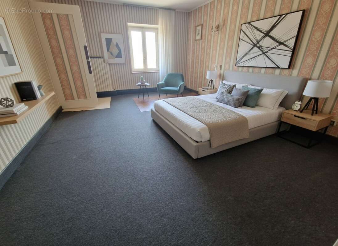 Ensemble immobilier ( maison t6 + grandes dependances ) à vendre 5 pièces (sh. 251 m2) proche contrexeville (88) sur terrain de  - photo 5