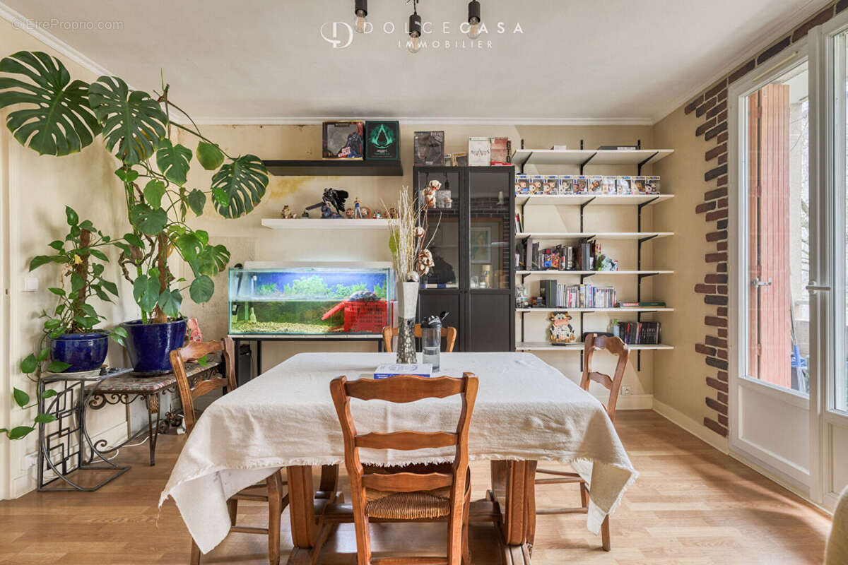 Appartement à FONTENAY-SOUS-BOIS