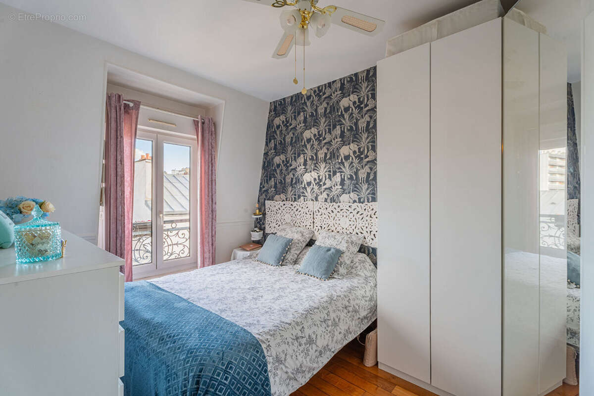 Appartement à PARIS-15E