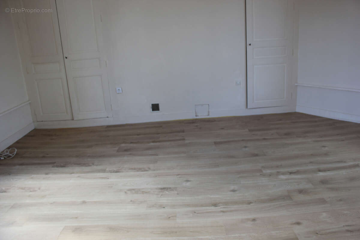 Maison 132 m² à Benais  - photo 11