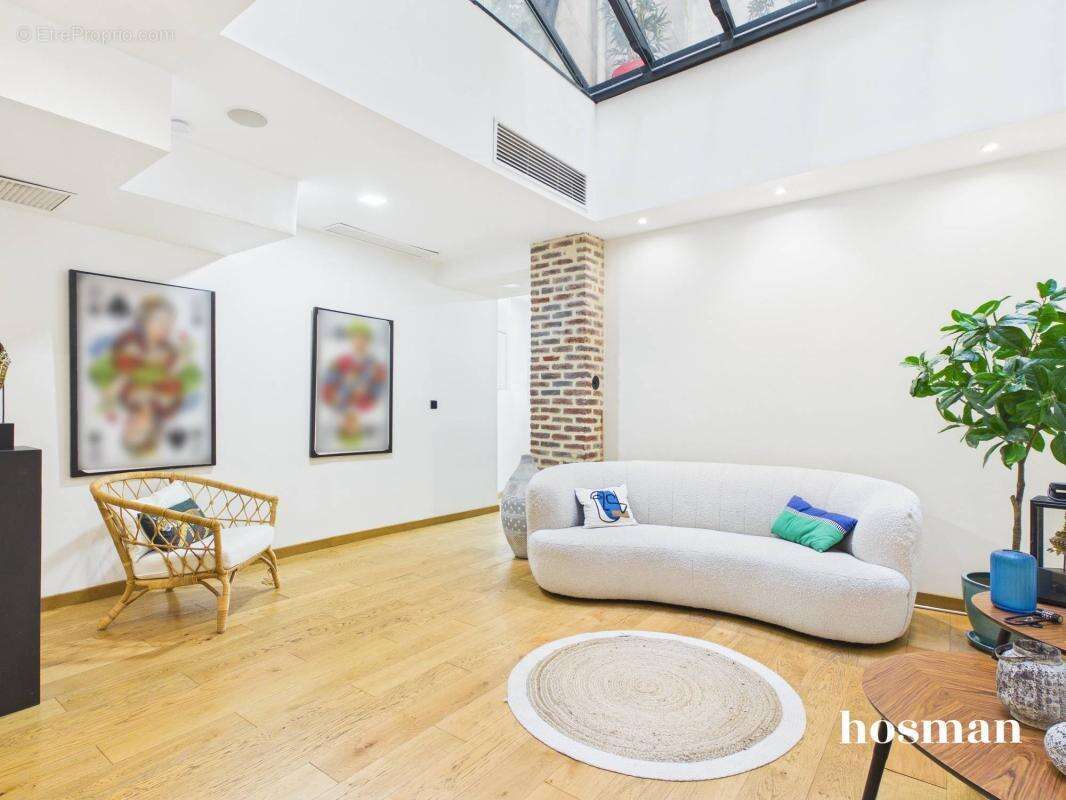 Appartement à PARIS-3E