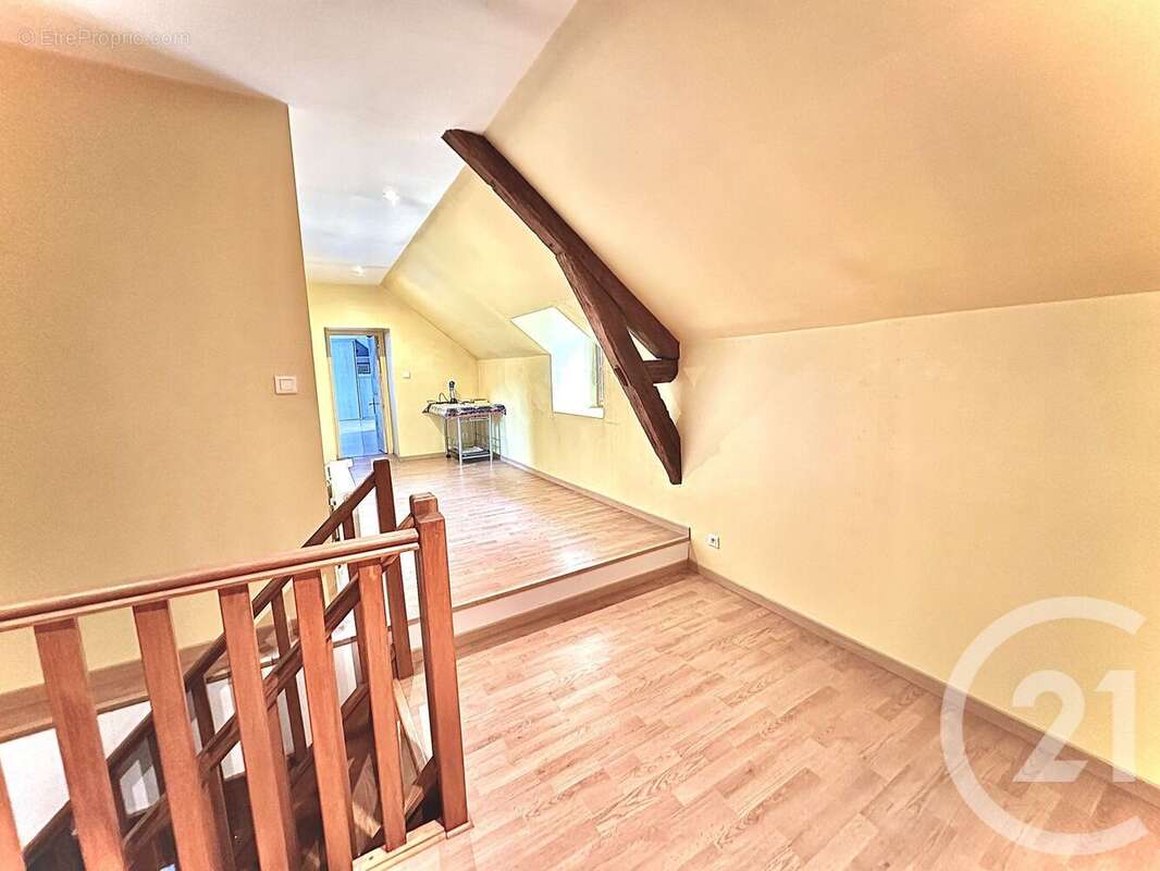 Maison à SAINT-ETIENNE-SOUS-BAILLEUL