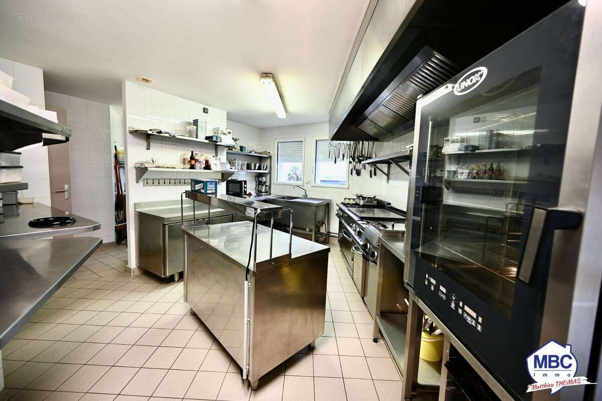 Commerce à LA RENAUDIERE