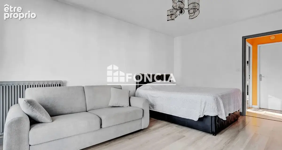Grand f1 de 41 m2 viry chatillon residence verdoyante avec cave et parking - photo 4