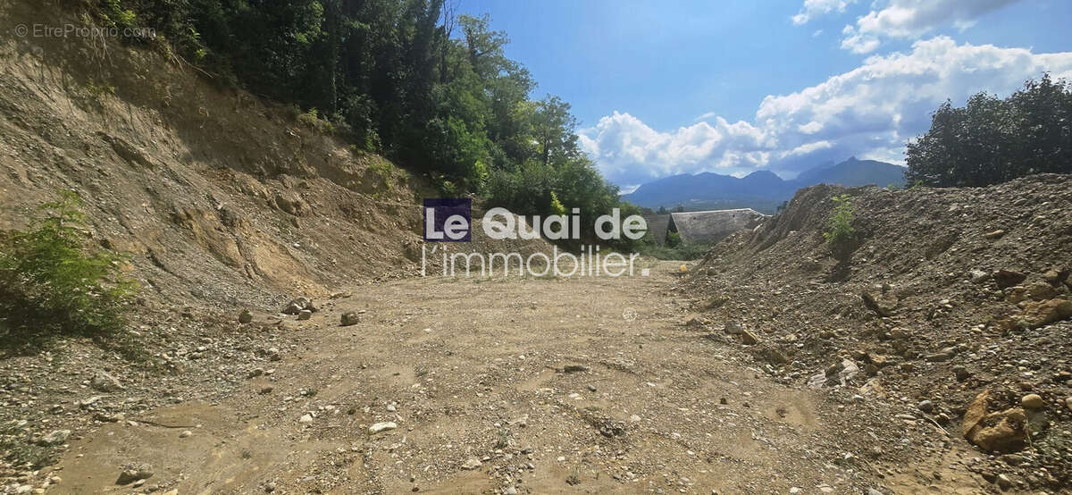 Terrain à CHAMBERY