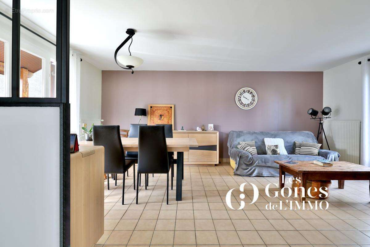 Maison à MARCY-L&#039;ETOILE