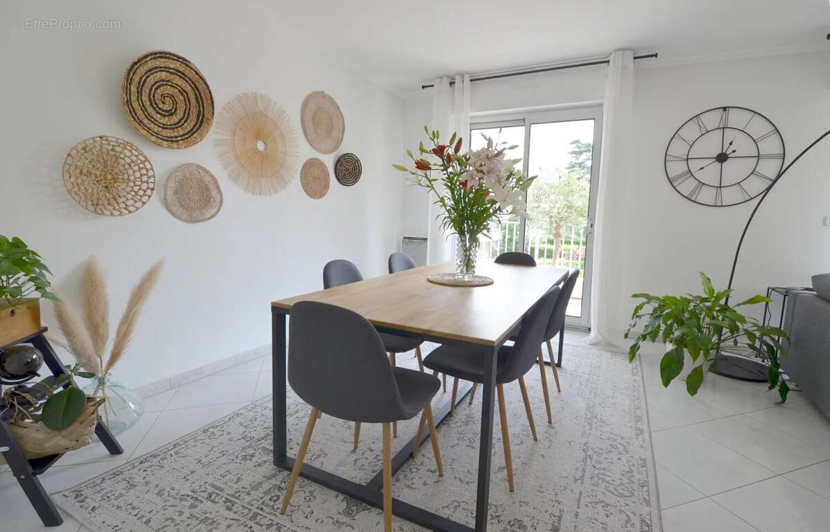 Appartement à CROISSY-SUR-SEINE