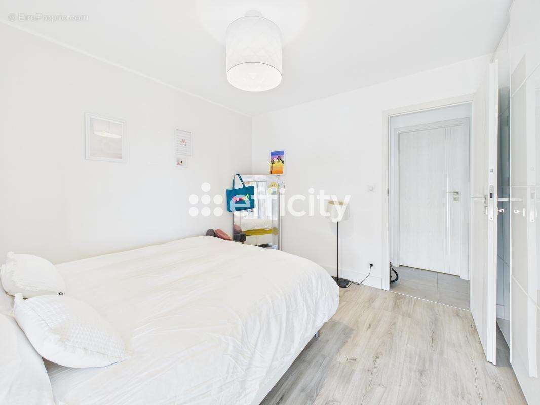 Appartement à RILLIEUX-LA-PAPE