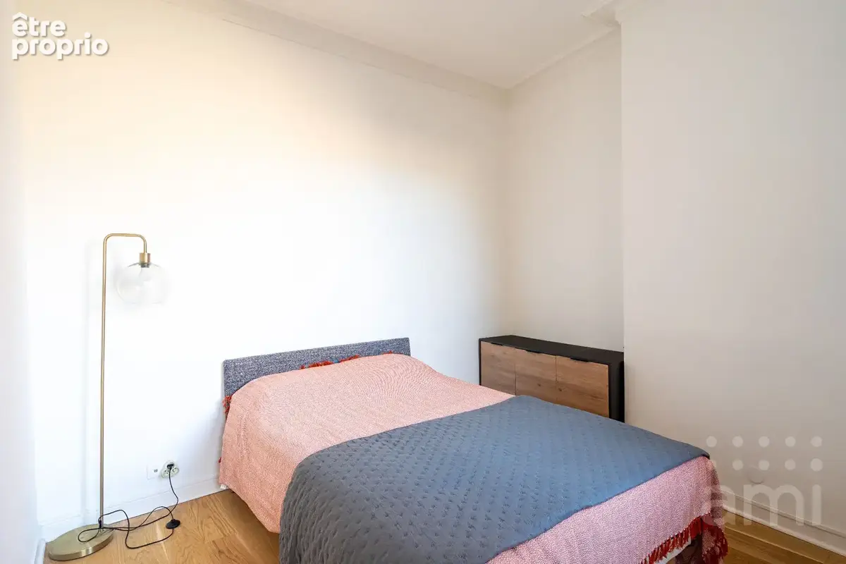 Appartement T3 avec vue exceptionnelle sur la cathédrale Pey-Berland - photo 10