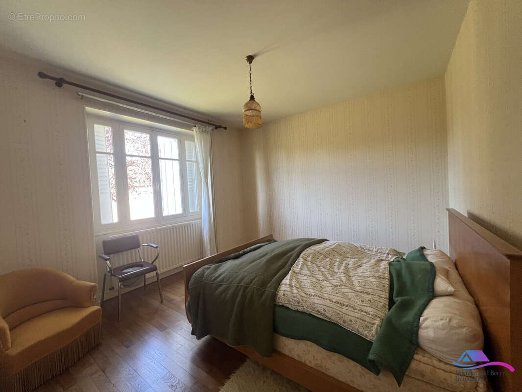 CHAMBRE 1 - Maison à NERET