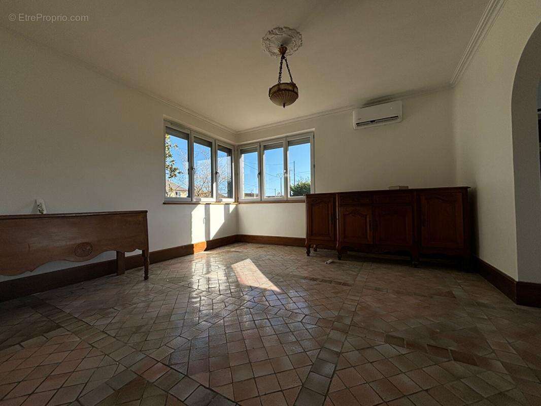 Maison à POILLY-LEZ-GIEN