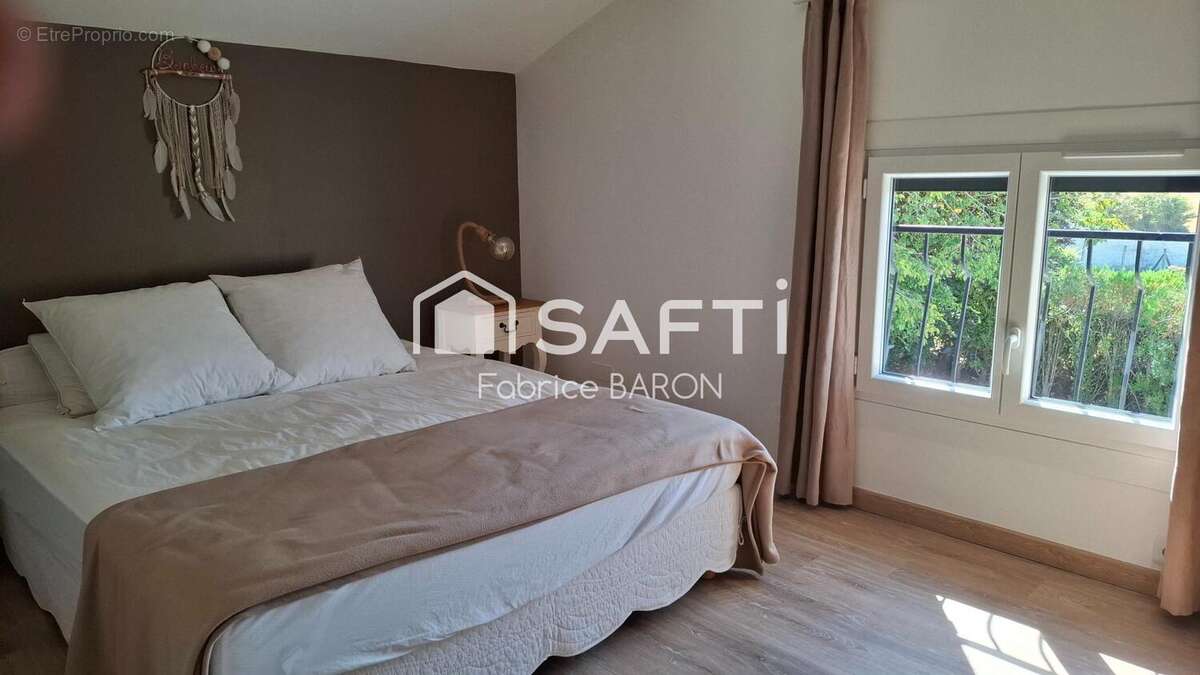 Maison 176 m² à Monthoiron  - photo 6