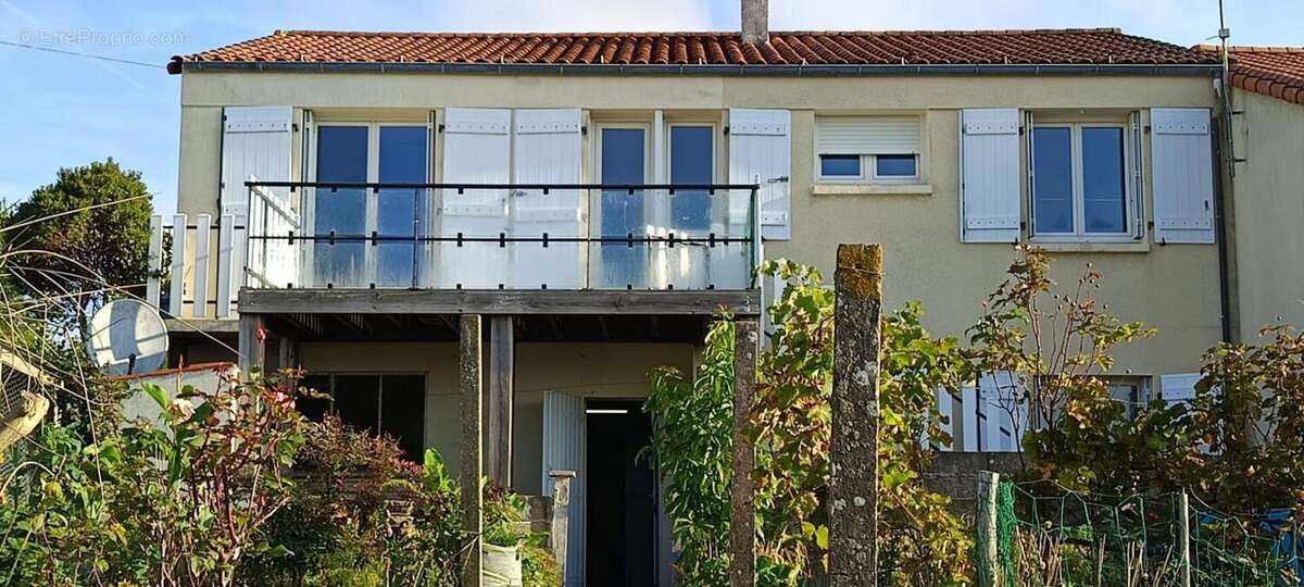 Maison à POUZAUGES
