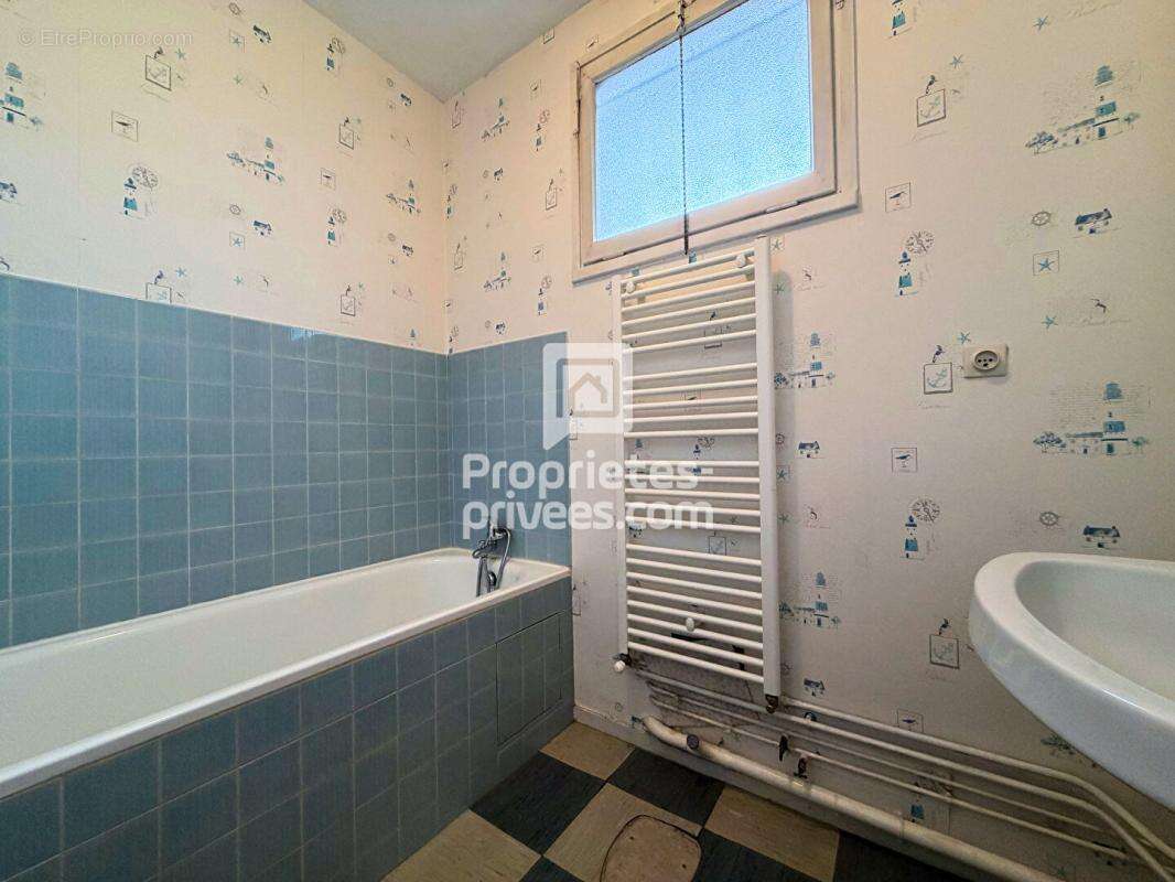 Appartement à SAINT-CYR-SUR-LOIRE