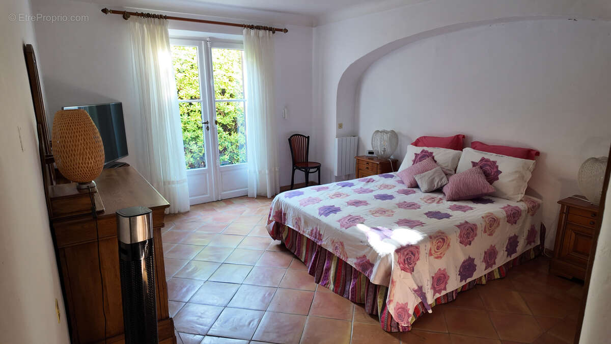 Maison à SAINT-JEANNET