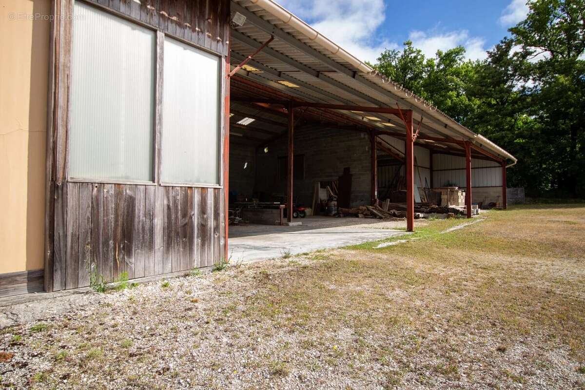 Maison à GARDES-LE-PONTAROUX