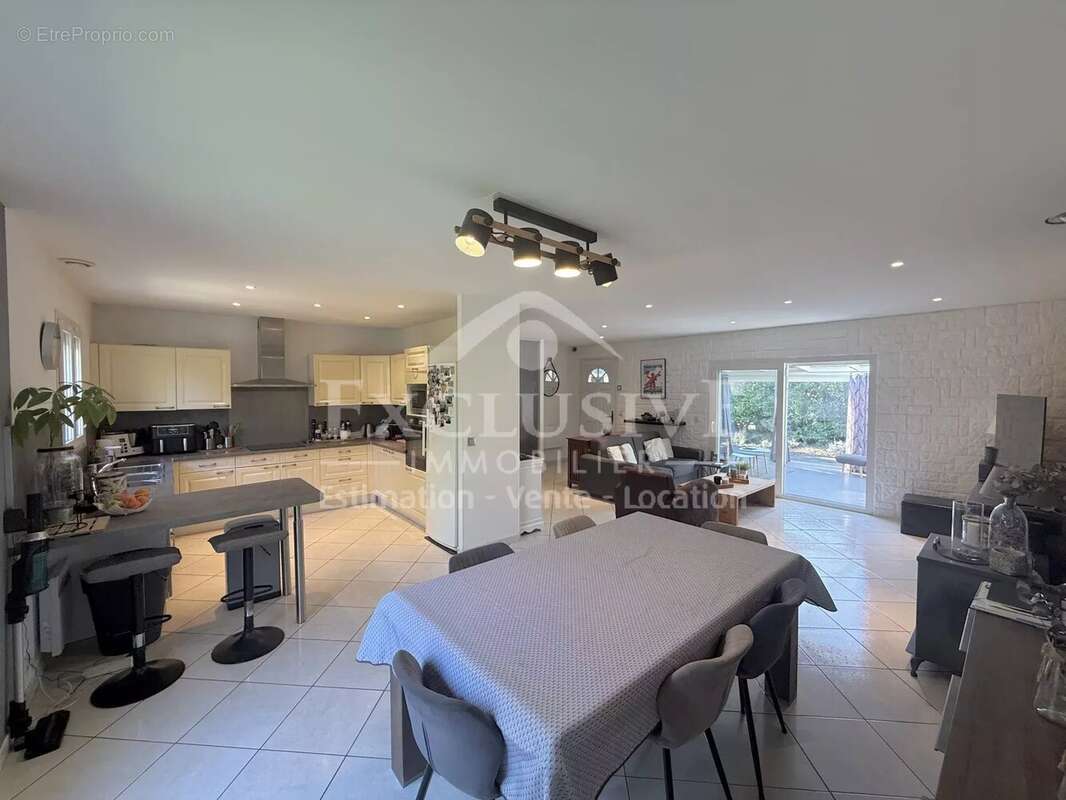 Maison à TROUVILLE-SUR-MER