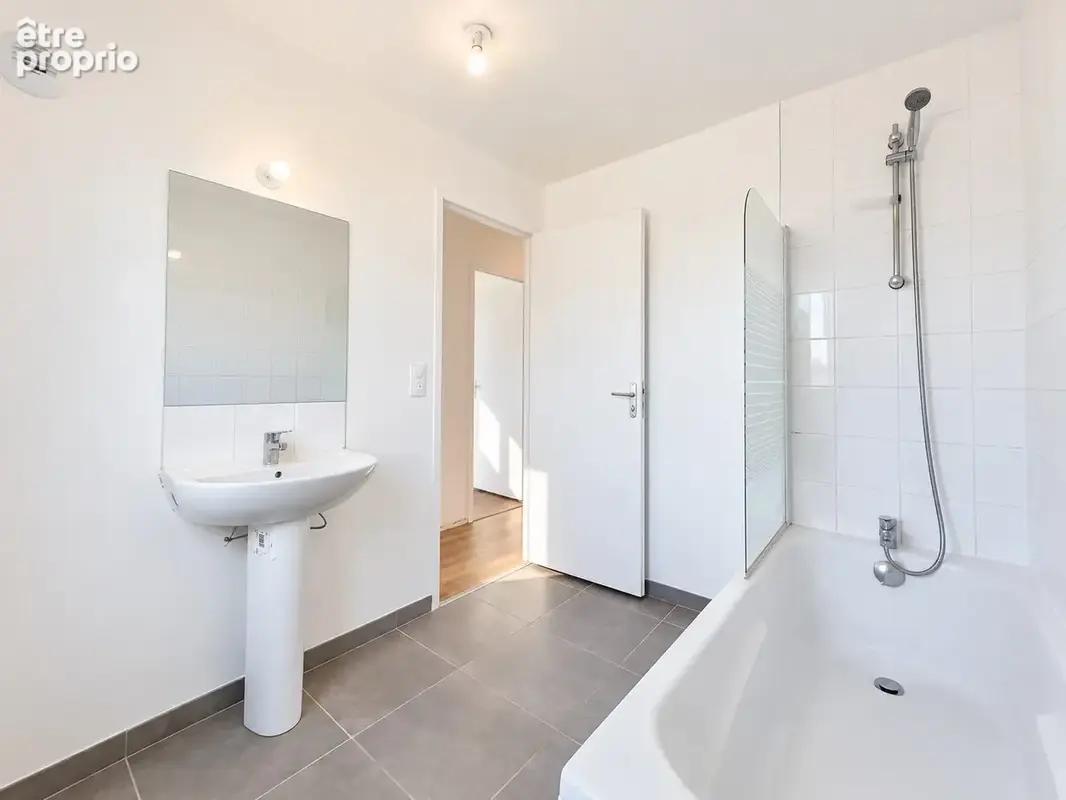 Maison 5 pièces 100 m² à vendre à Saint-Jean-Brevelay (56660) - photo 7