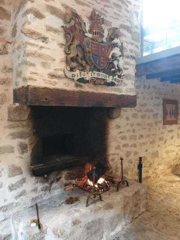 Maison à DUN-LE-PALESTEL