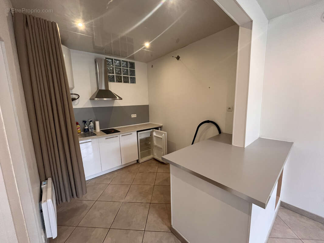 Appartement à LAMALOU-LES-BAINS