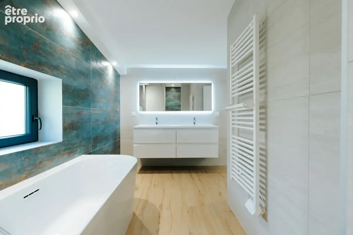 VILLA 250m2 Exceptionelle I DPE A • Vue exceptionnelle sur les Alpes • Piscine • 248 m2 habitables - photo 14