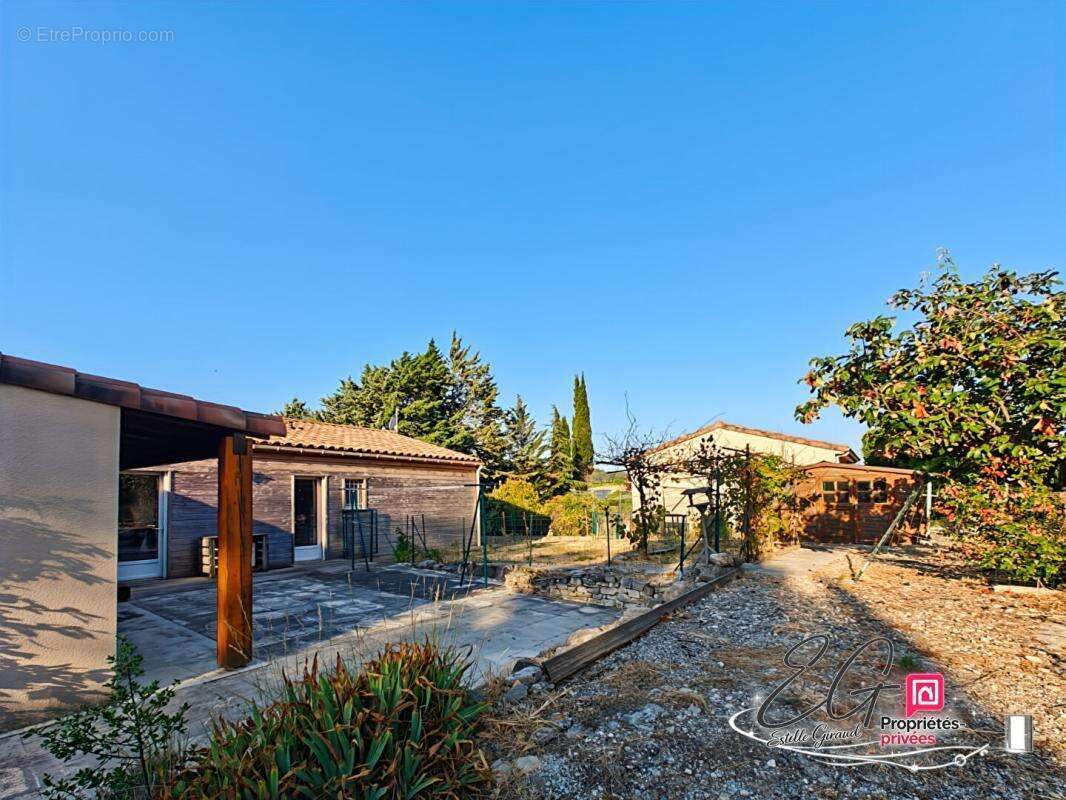 Maison ossature bois de plain-pied - Accessible PMR -118 m² --Terrain 1 500 m² - DPE B - photo 4