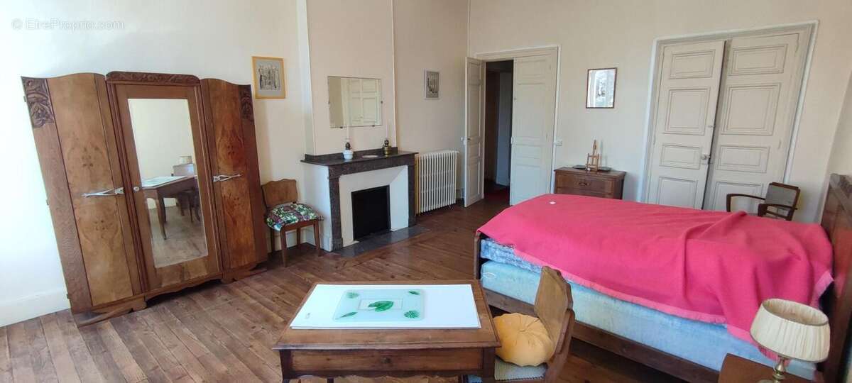 Maison à VIC-EN-BIGORRE