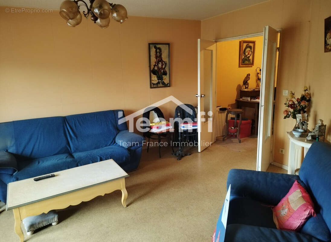 Appartement à PUY-GUILLAUME