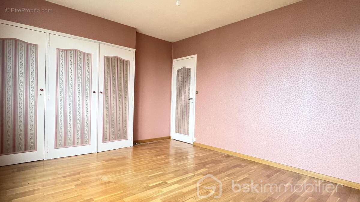 À VENDRE : Maison Individuelle de 142 m²  à  Fleury-les-Aubrais - photo 8