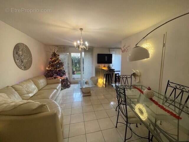 Appartement à LE BLANC-MESNIL