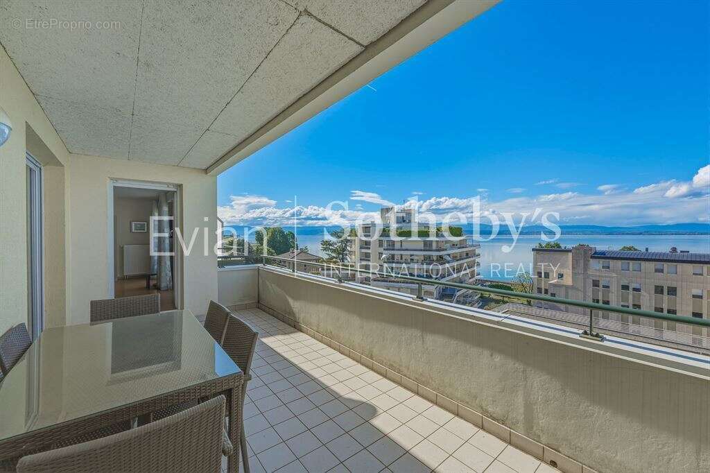 Appartement à EVIAN-LES-BAINS