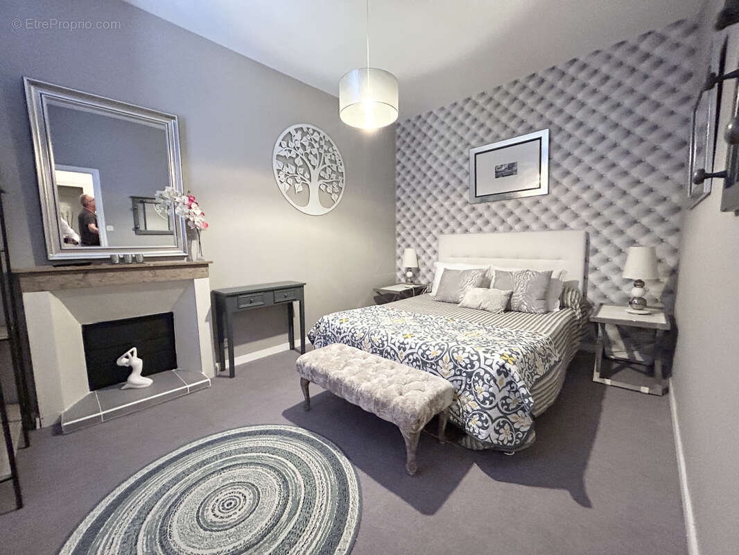 Maison à TERRASSON-LAVILLEDIEU