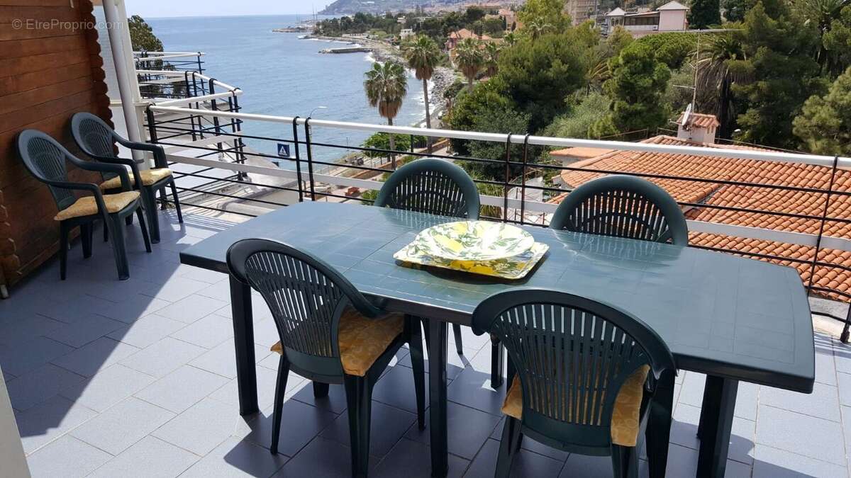 Appartement à MENTON