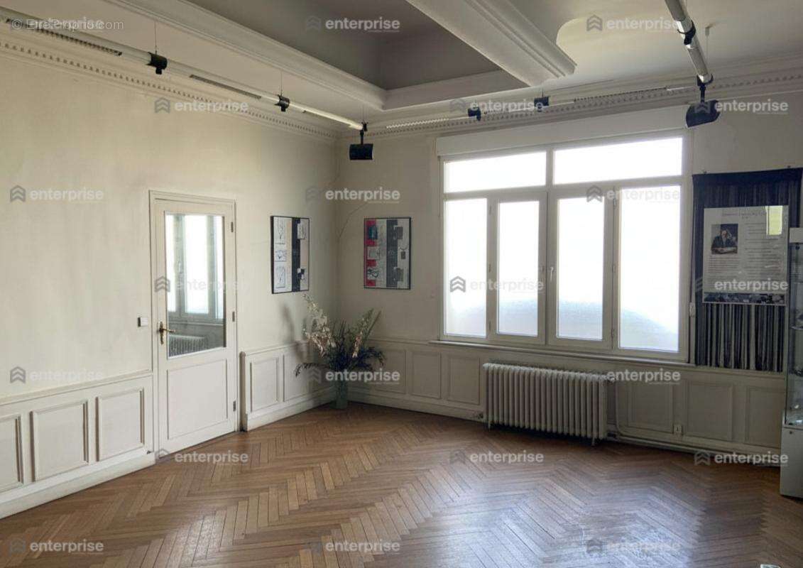 Ensemble immobilier d'activités à fort potentiel de réhabilitation - amiens - photo 4