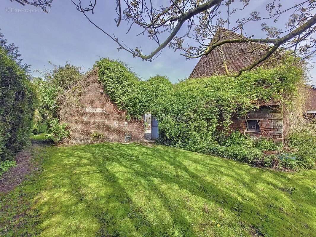 Maison à CAMPHIN-EN-CAREMBAULT