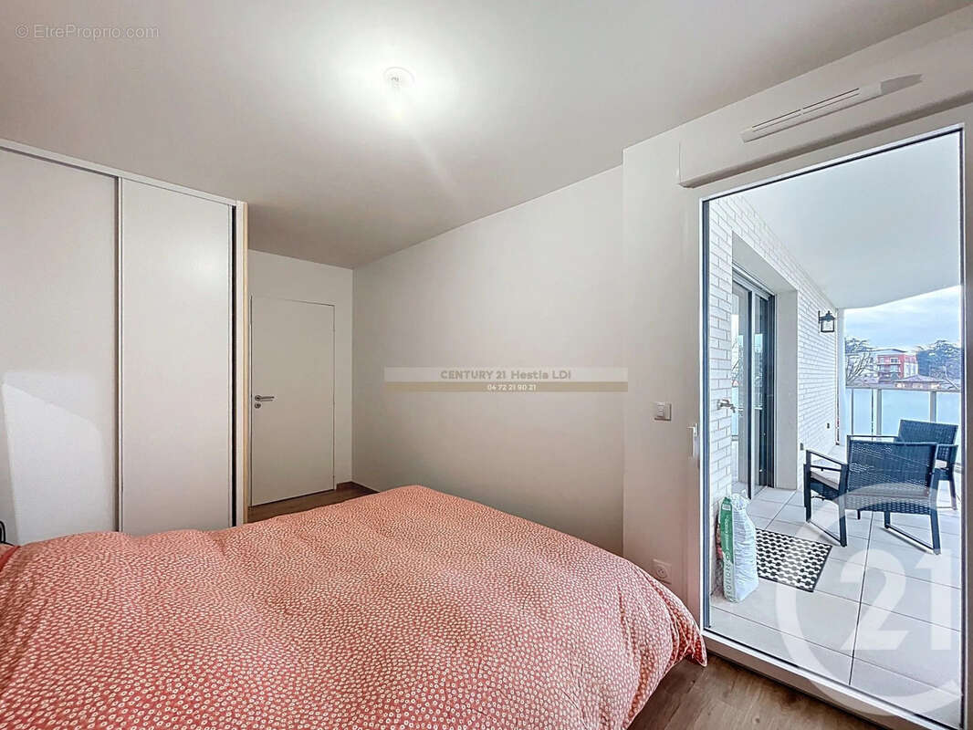 Appartement à DECINES-CHARPIEU