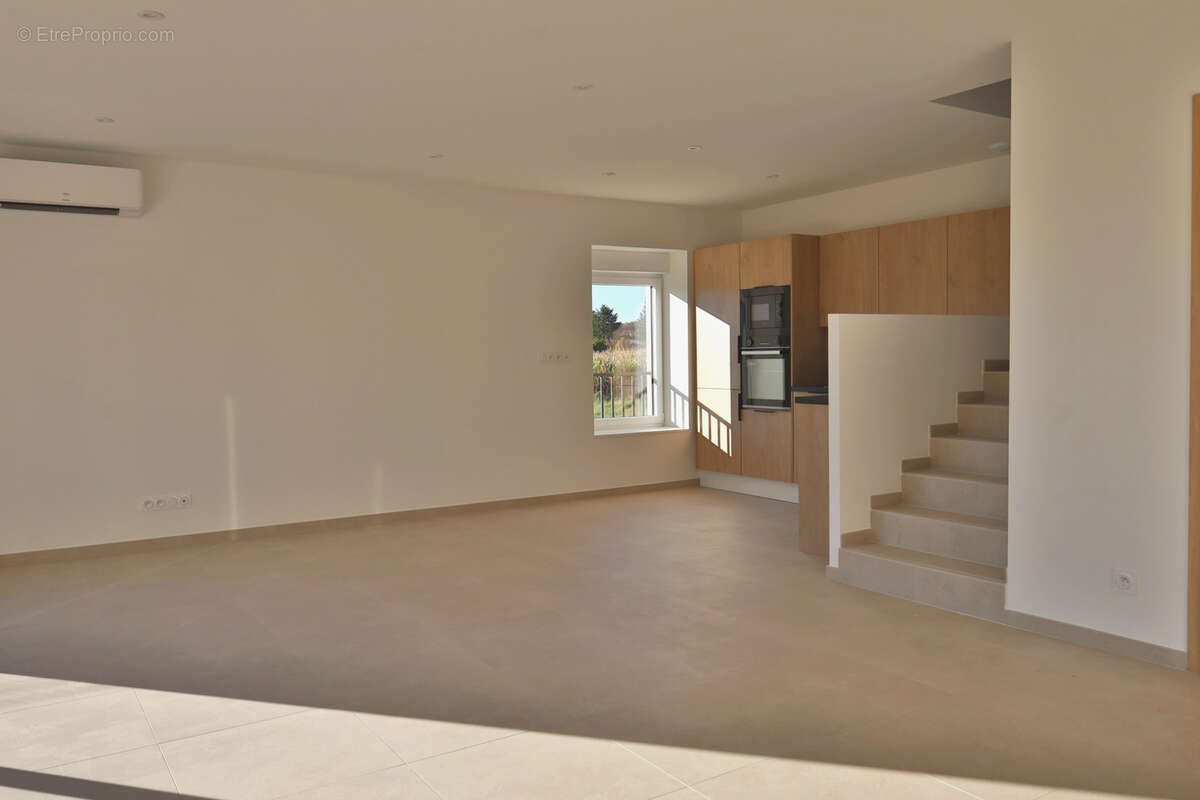 Appartement à PONT-EVEQUE