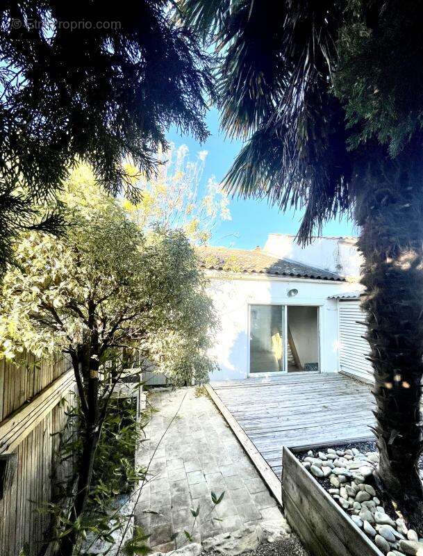 Maison à NUAILLE-D&#039;AUNIS