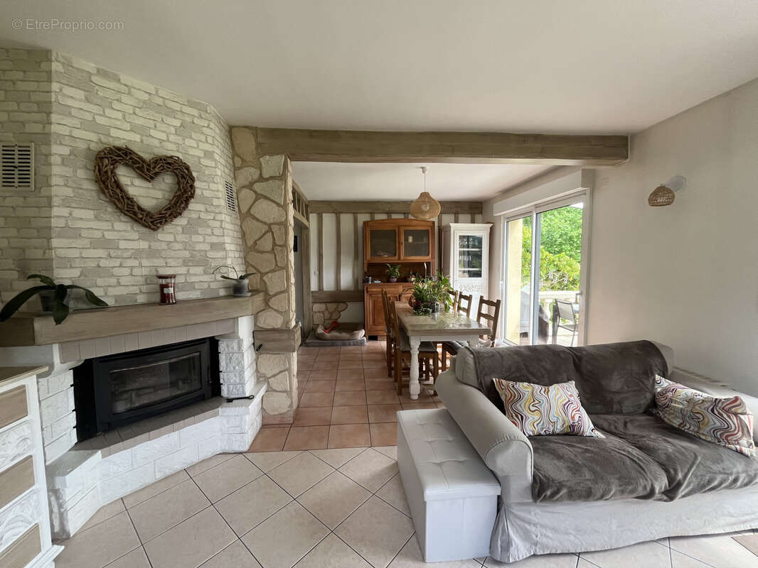 Maison à BAZINVAL
