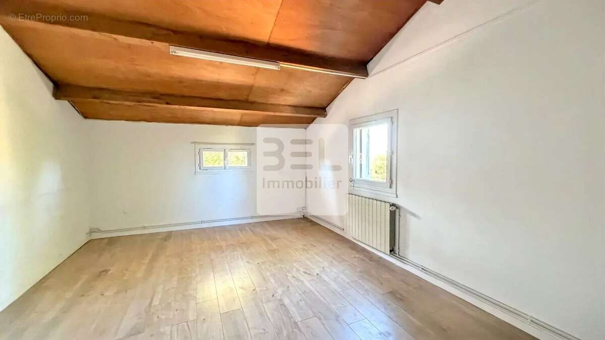 Maison à MORIERES-LES-AVIGNON