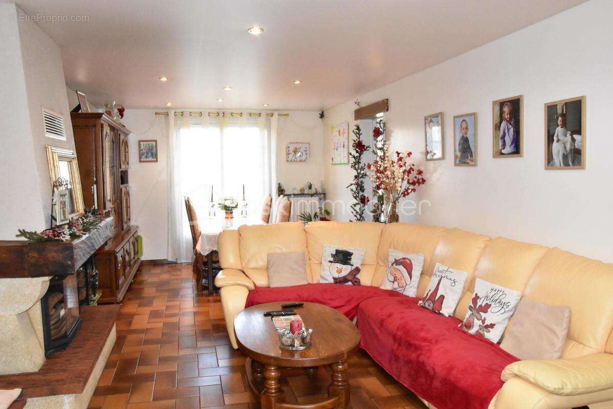 Maison à RIS-ORANGIS