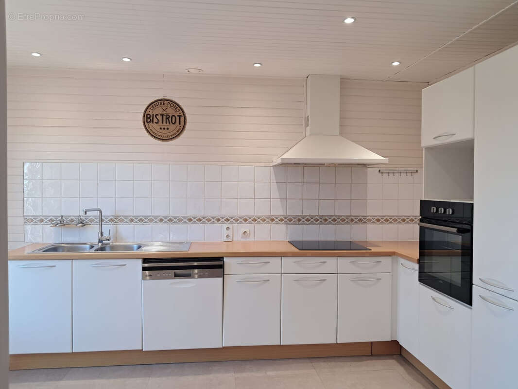 Maison à ESPONDEILHAN