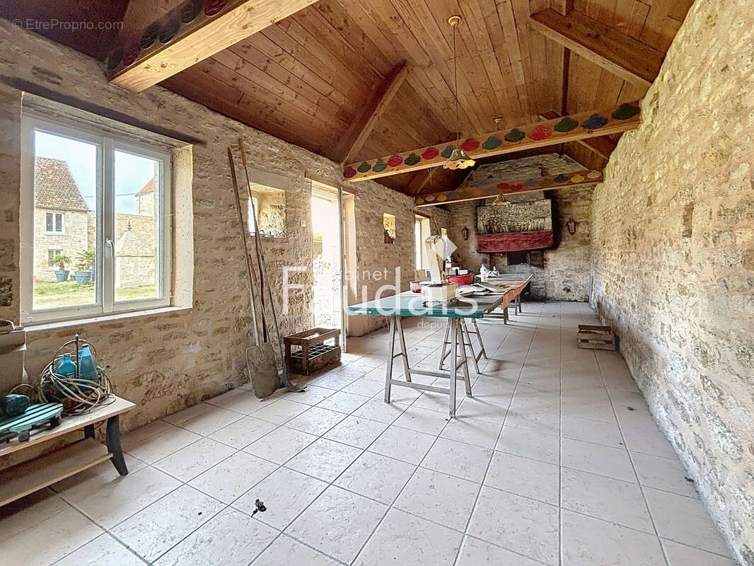 Maison à PICAUVILLE